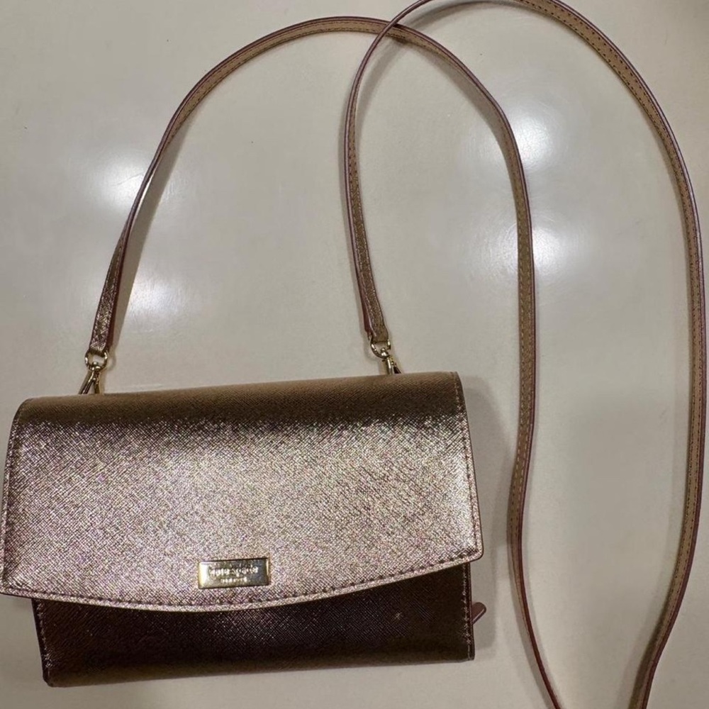Kate Spade✨❤️🧡Elegant Metallic Rose Shoulder Bag